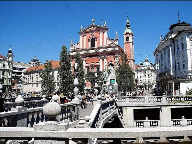 Pohodi po Ljubljani